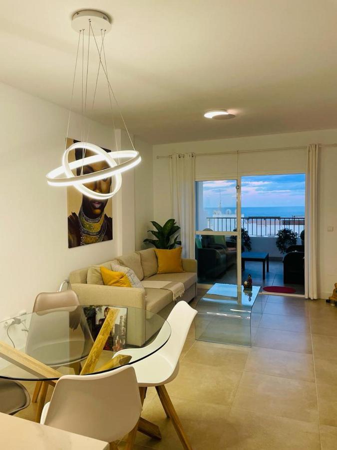 Beautiful Apartment With Sea Views! 라칼라데미야스 외부 사진