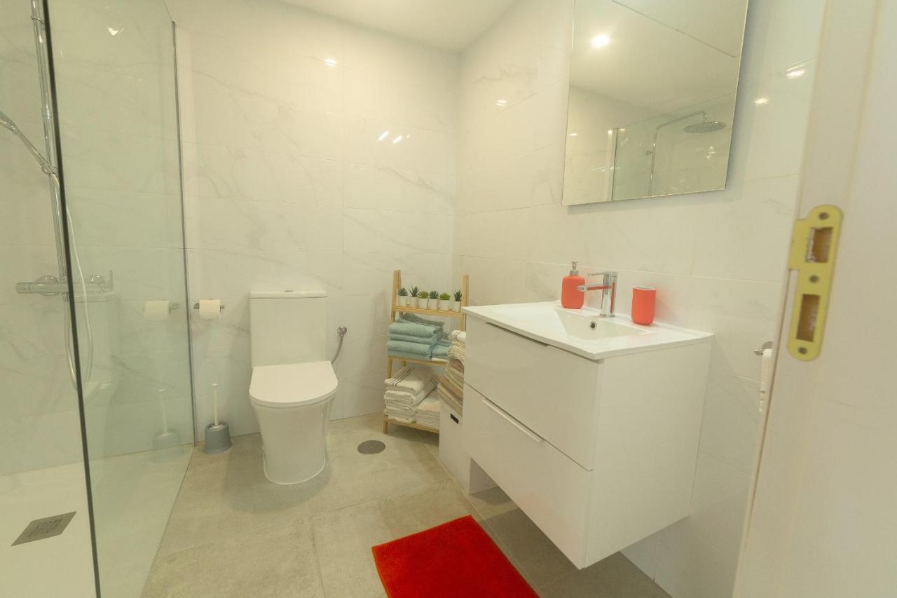 Beautiful Apartment With Sea Views! 라칼라데미야스 외부 사진