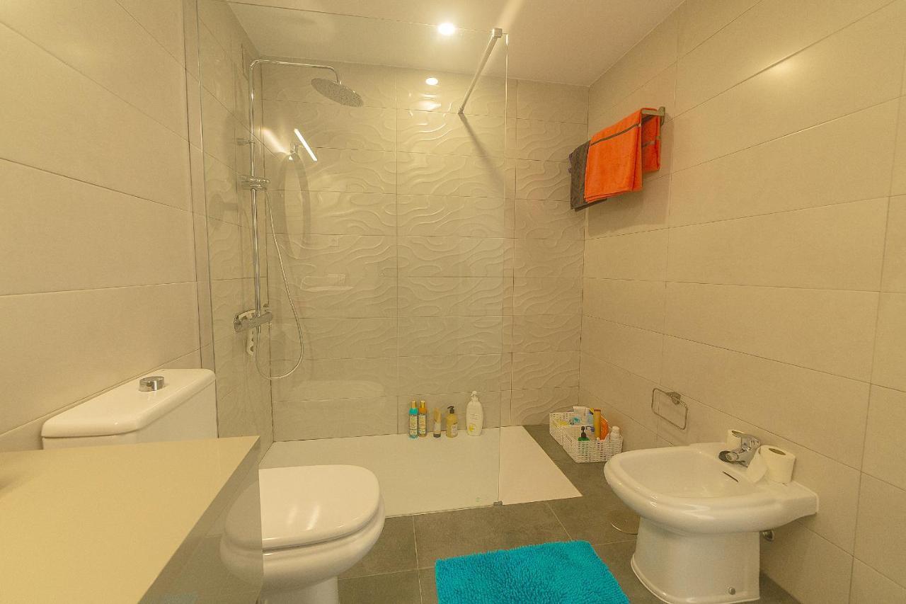 Beautiful Apartment With Sea Views! 라칼라데미야스 외부 사진