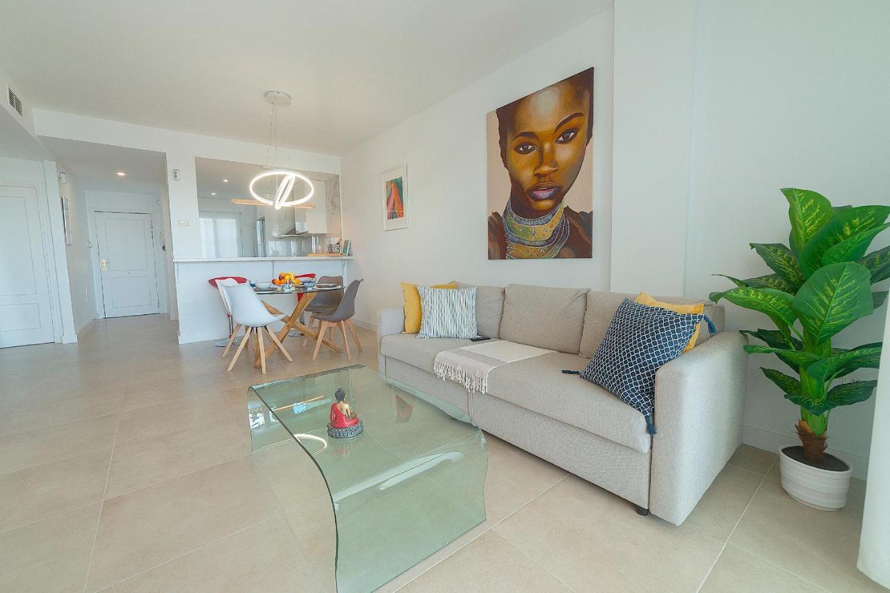 Beautiful Apartment With Sea Views! 라칼라데미야스 외부 사진